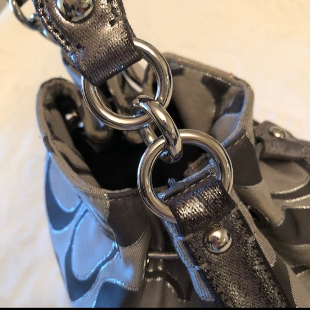 Coach purse 👛 - Picture 12 of 14